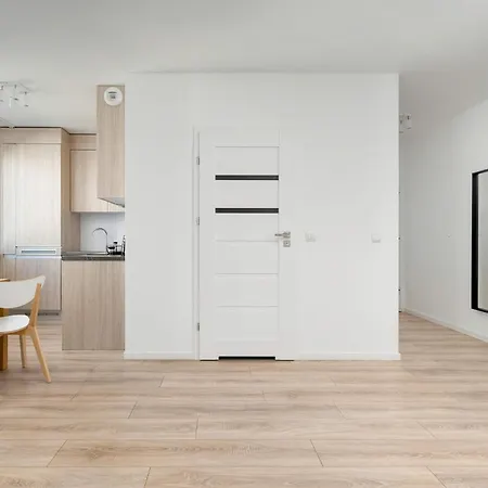 Stylish With Balcony Near Market By Renters Appartement